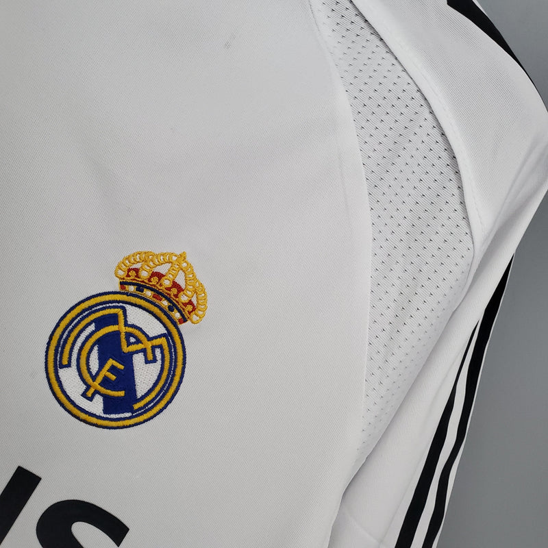 Camisa Retrô Real Madrid 2005/06 Home